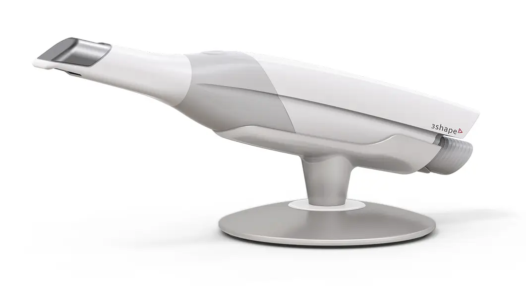 Digitální intraorální skener 3Shape TRIOS při skenování chrupu